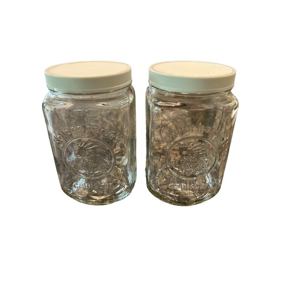 Set of 2 Vintage Golden Harvest Glass Canisters - 7.25" tall, 48oz Plastic Lids - Picture 4 of 7